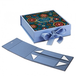Custom collapsible gift pbox with ribbon